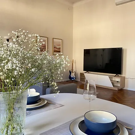 Pearl In Palace District